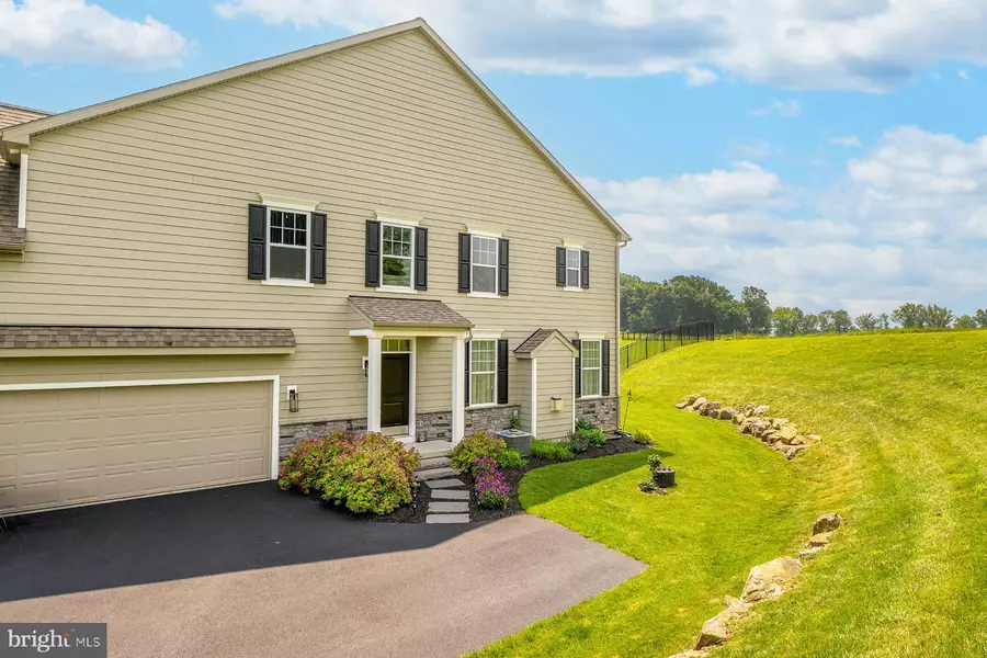 311 IRONSTONE LN, Elverson, PA 19520
