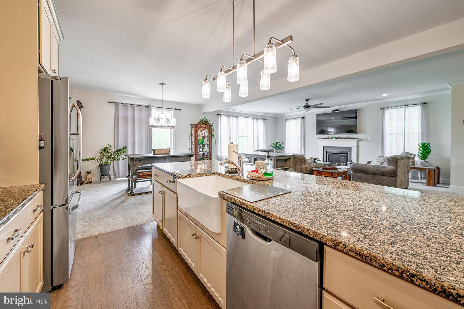 Elverson, PA 19520,311 IRONSTONE LN