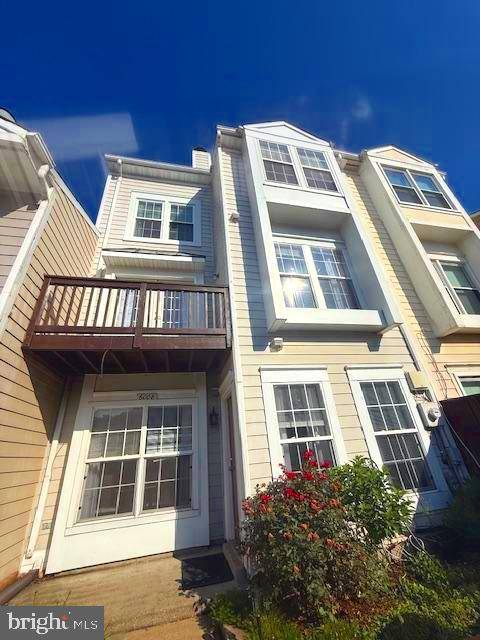 6008 RABBIT HILL CT, Centreville, VA 20121