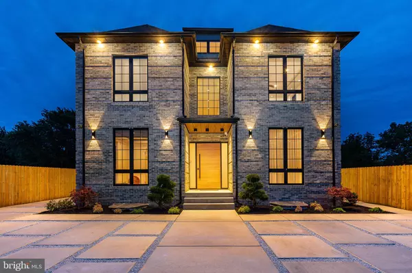 9739 KREWSTOWN RD, Philadelphia, PA 19115