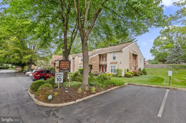 Reading, PA 19610,148 VALLEY GREENE CIR