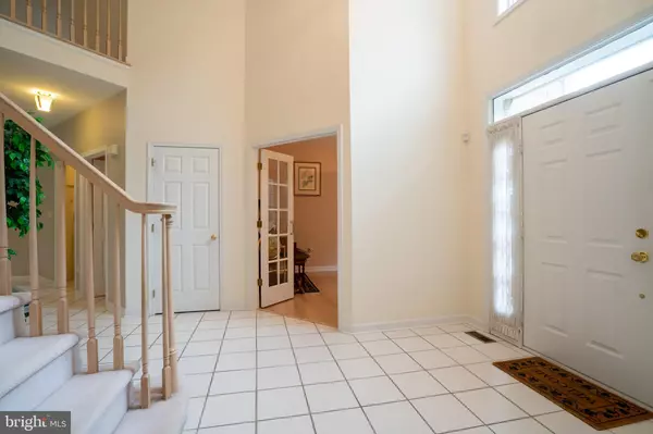 Princeton Junction, NJ 08550,19 SHADOW DR