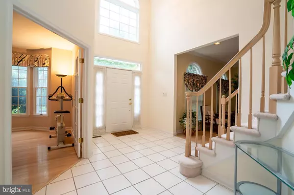 Princeton Junction, NJ 08550,19 SHADOW DR