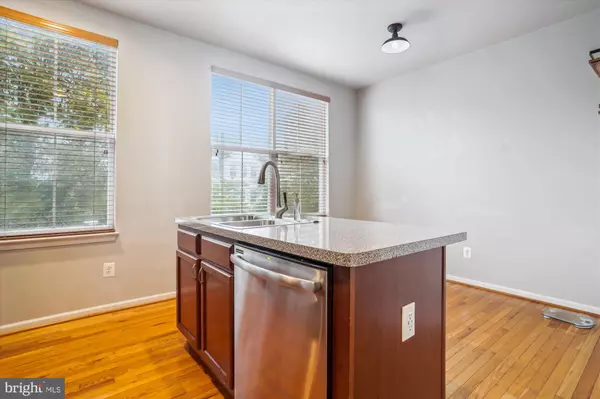 Woodbridge, VA 22191,16758 BLACKJACK OAK LN
