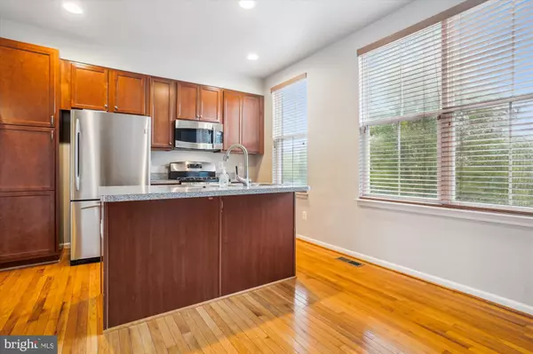 Woodbridge, VA 22191,16758 BLACKJACK OAK LN