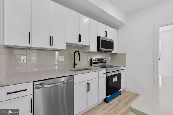 Philadelphia, PA 19122,809 DIAMOND ST #101