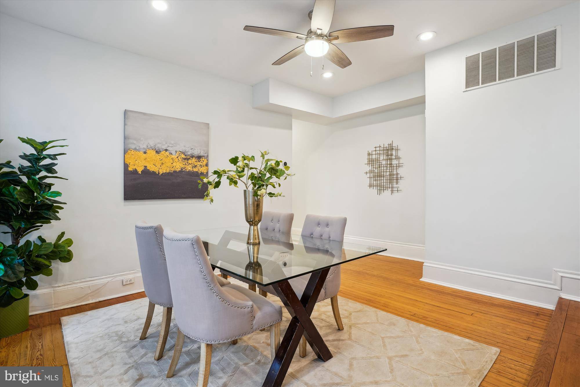 Washington, DC 20009,1419 R ST NW #20