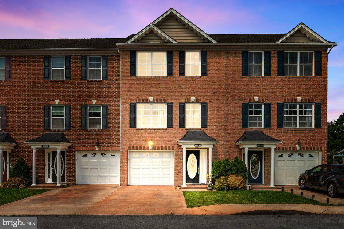 75 BABYLONICA CT, Bunker Hill, WV 25413
