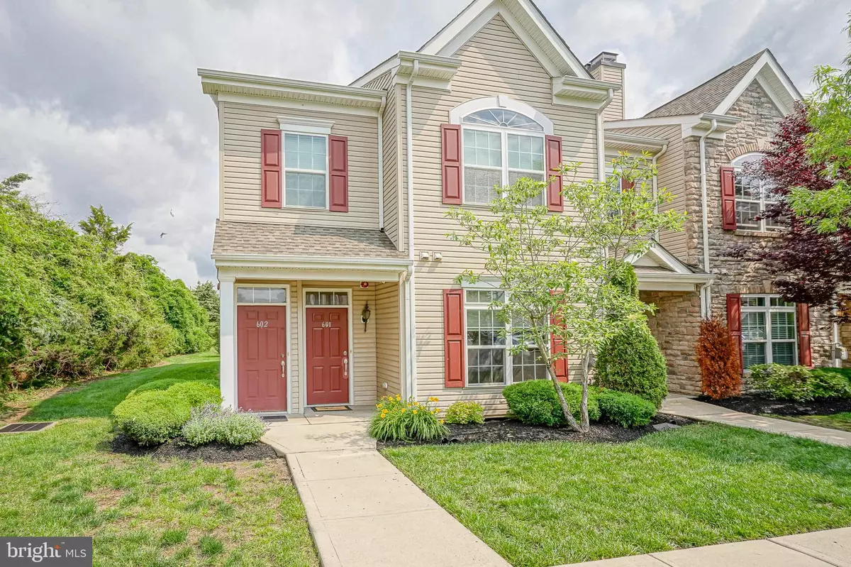 Williamstown, NJ 08094,601 VAN GOGH CT