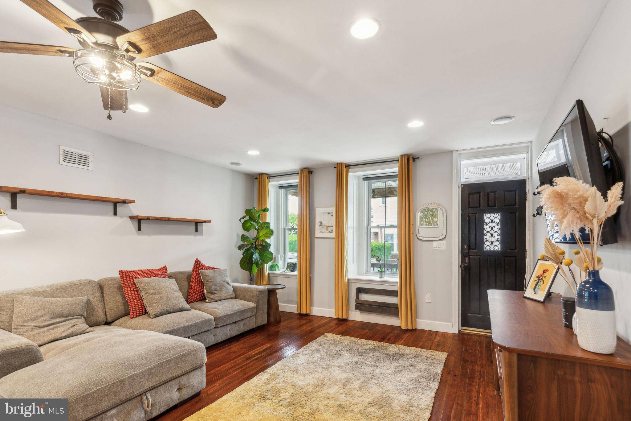 Philadelphia, PA 19128,461 DELMAR ST