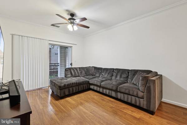 Herndon, VA 20171,12925 CENTRE PARK CIR #106