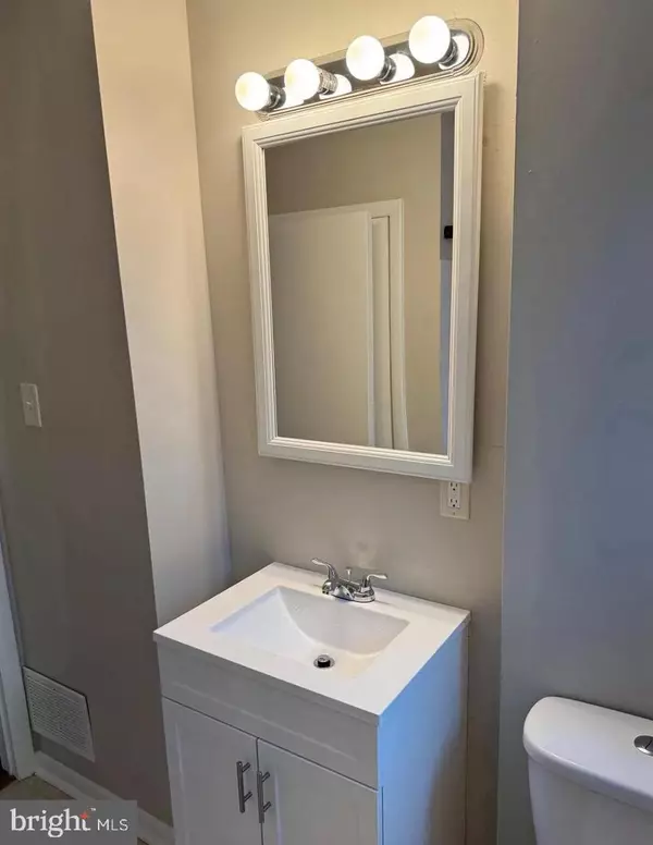 Westville, NJ 08093,225 STATION