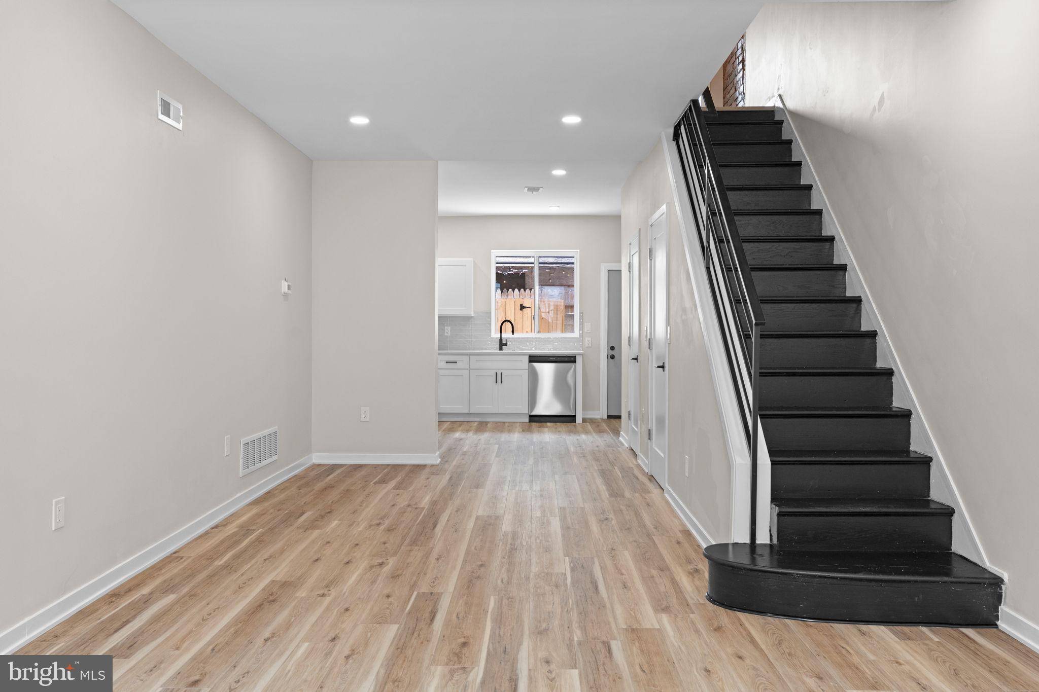 Philadelphia, PA 19145,1728 S BANCROFT ST