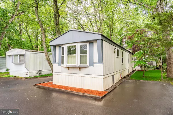 Jackson, NJ 08527,39 MARCIA MEMORIAL CIRCLE