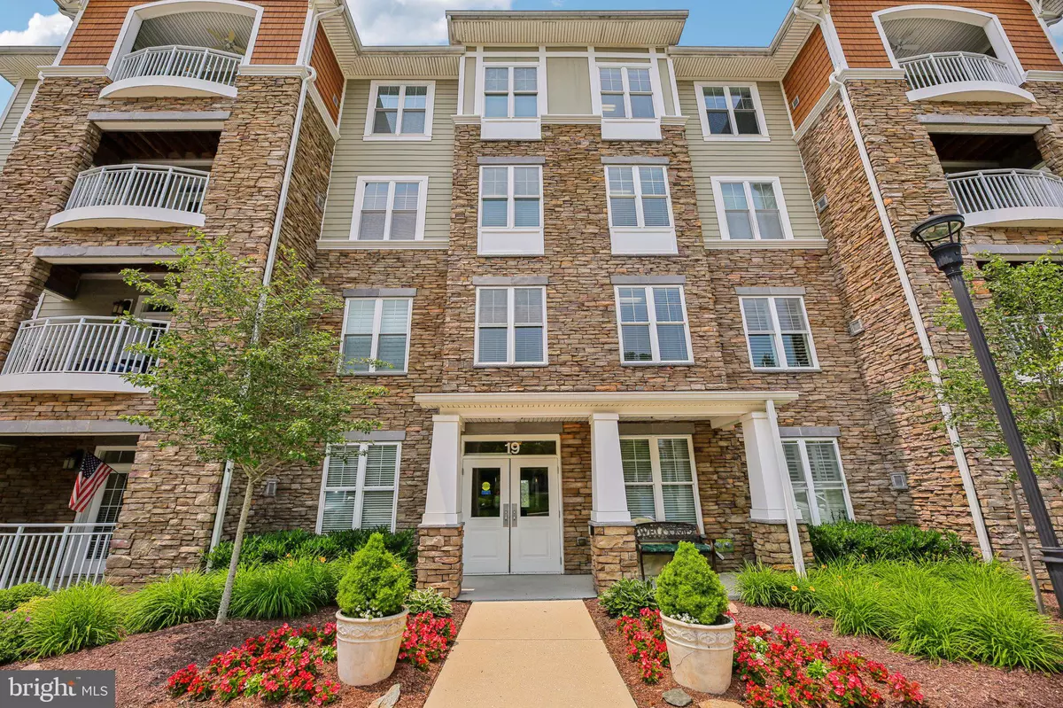 Catonsville, MD 21228,19 CLAY LODGE LN #202