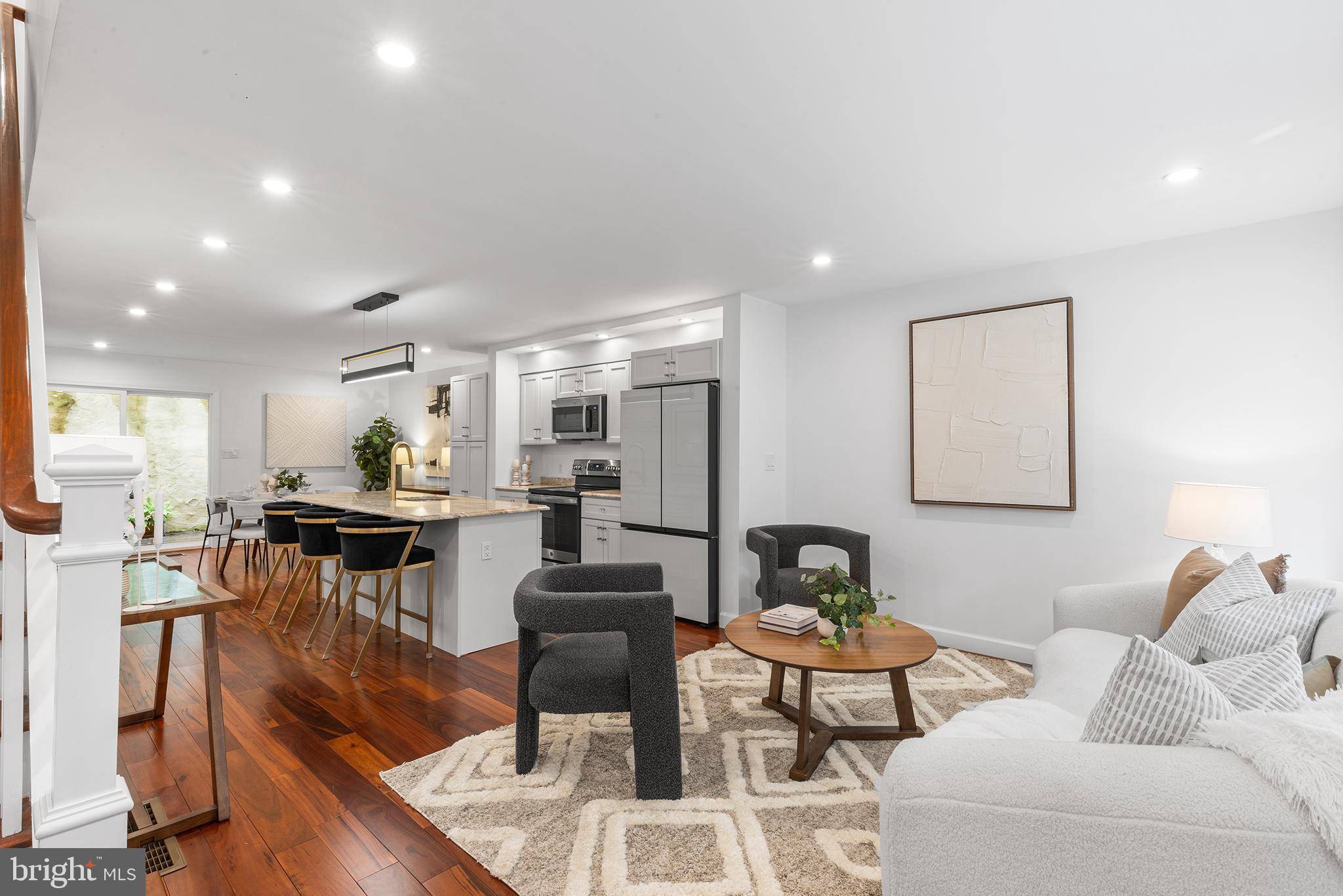 2203 RACE ST, Philadelphia, PA 19103
