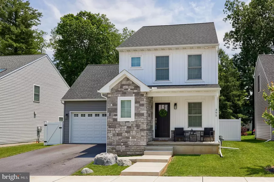 395 HENSLEY ST, Lititz, PA 17543