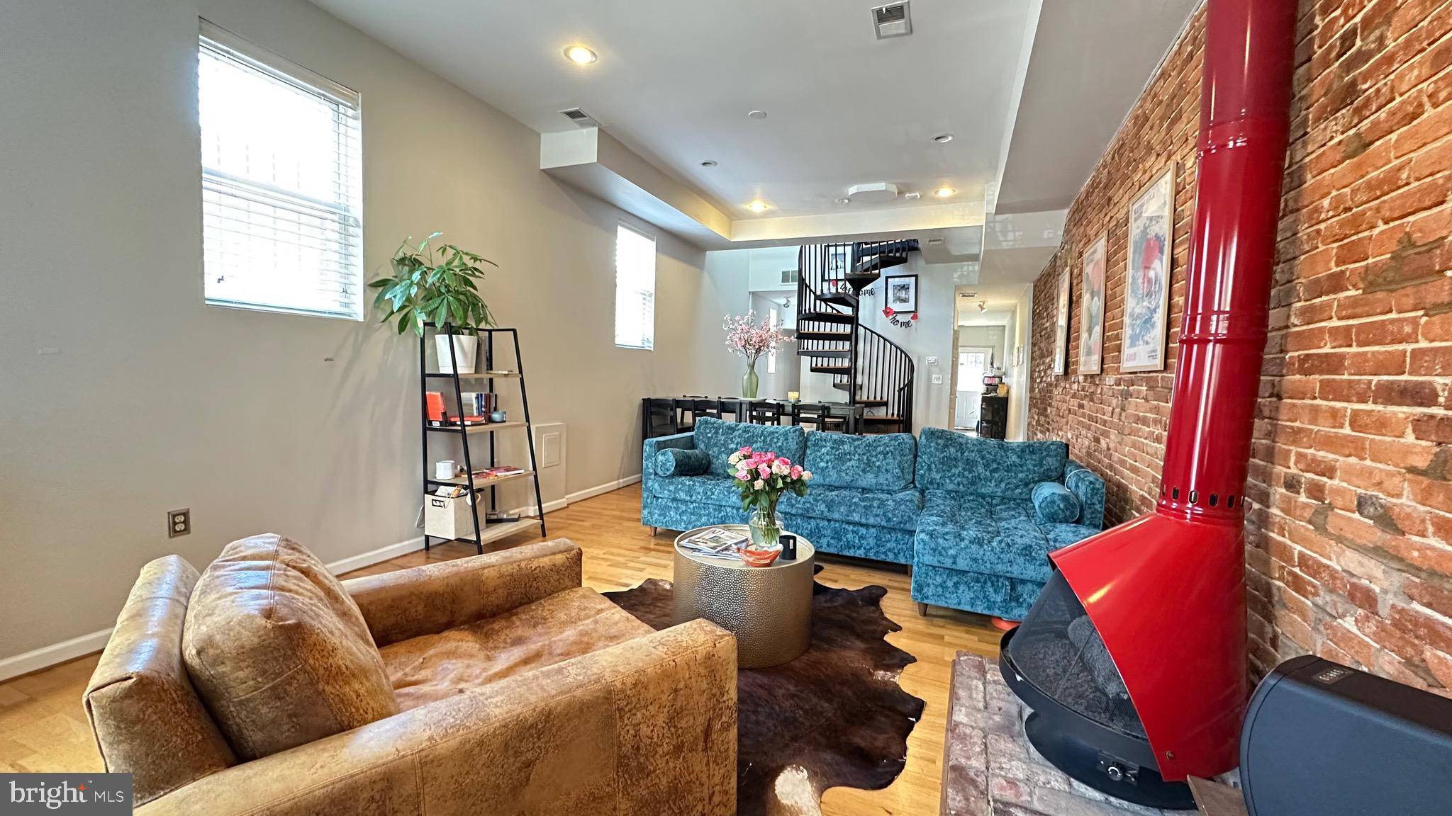 Washington, DC 20009,2206 12TH ST NW