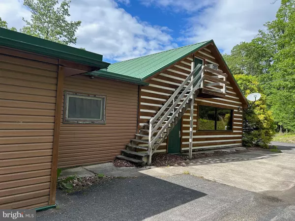Newport, PA 17074,581 OLD LIMEKILN LN