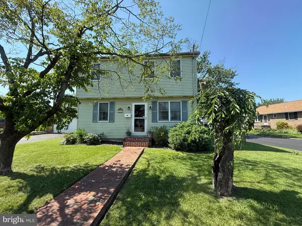 526 DURHAM RD, Langhorne, PA 19047