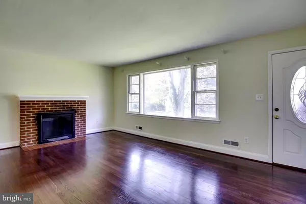 Mclean, VA 22101,1817 WESTMORELAND ST