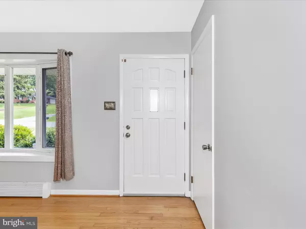 Smithsburg, MD 21783,22128 PIKESIDE DR