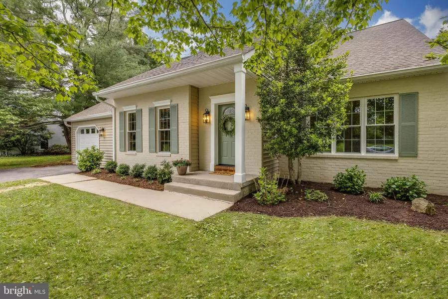 1204 DULANEY WOODS RD, Cockeysville, MD 21030