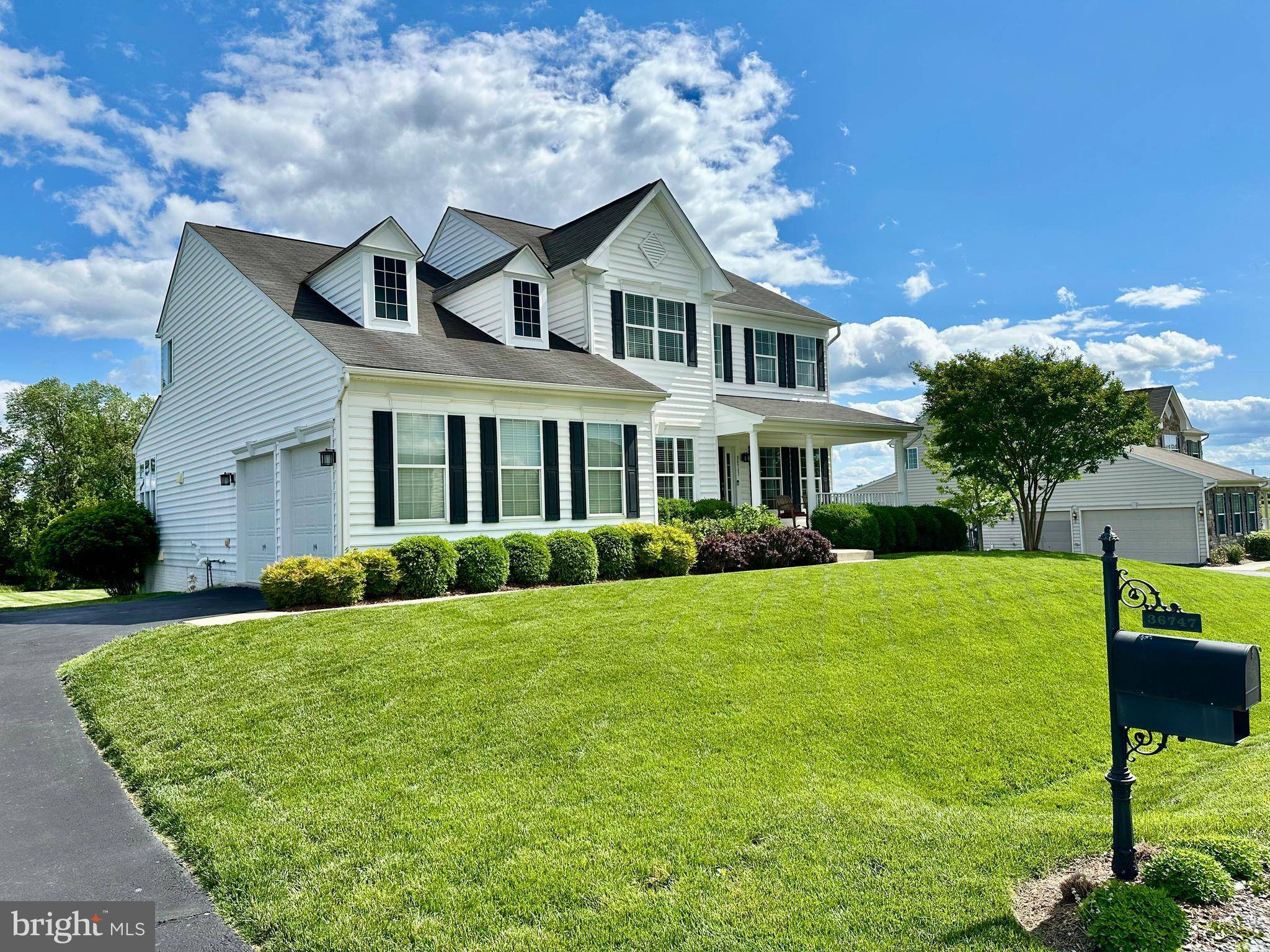 Purcellville, VA 20132,36747 POND SIDE LN