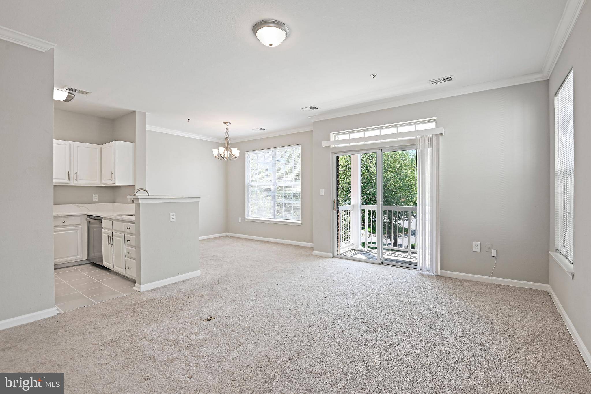 Herndon, VA 20171,13116 MARCEY CREEK RD #13116