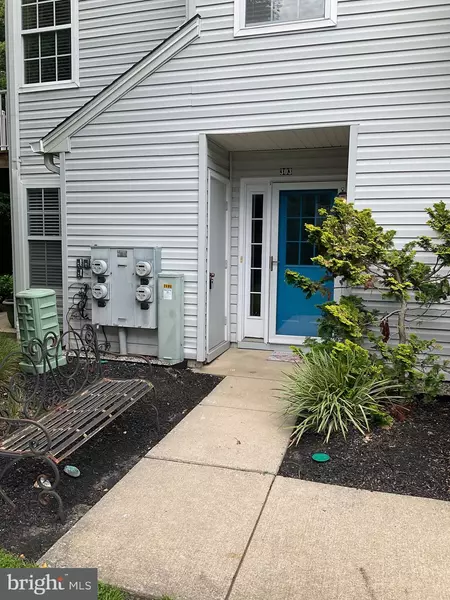 303 QUAIL RD, Marlton, NJ 08053