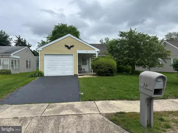 38 NARBERTH PL, Southampton, NJ 08088