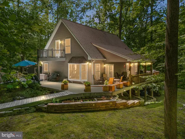 2755 SWAMP CREEK RD, Green Lane, PA 18054