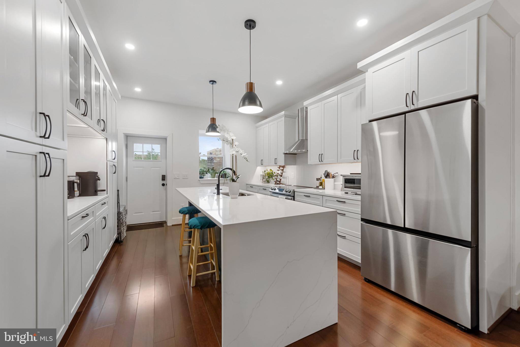 3921 ROLAND AVE, Baltimore, MD 21211