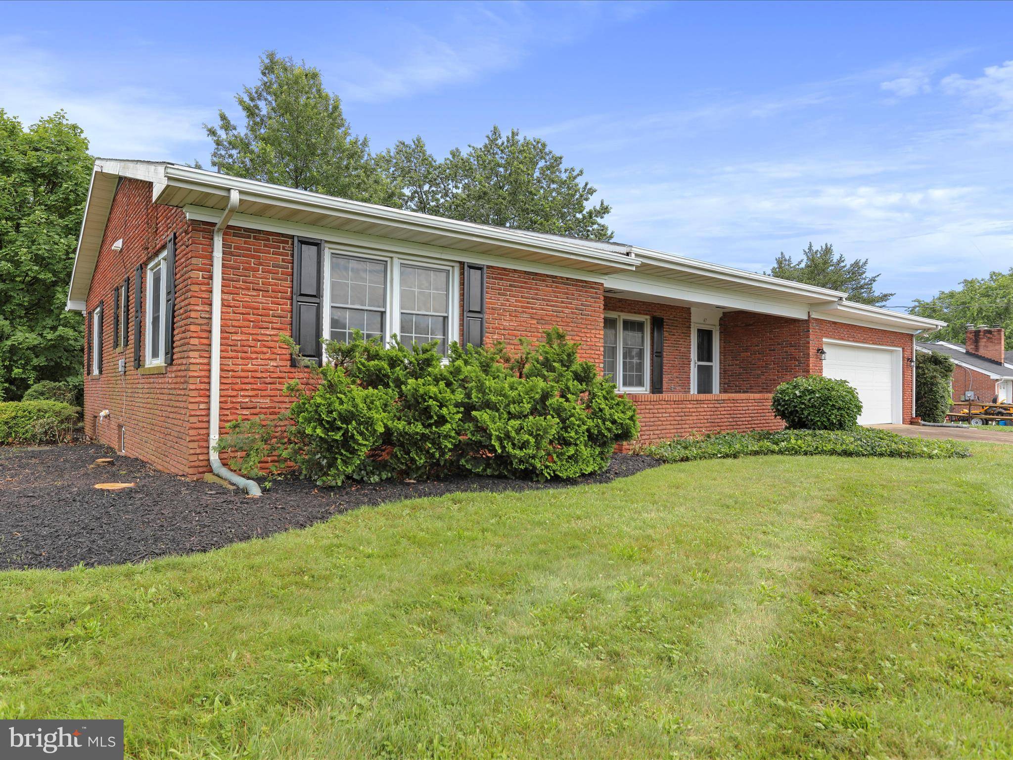 Martinsburg, WV 25404,47 PICTURE MOUNTAIN DR