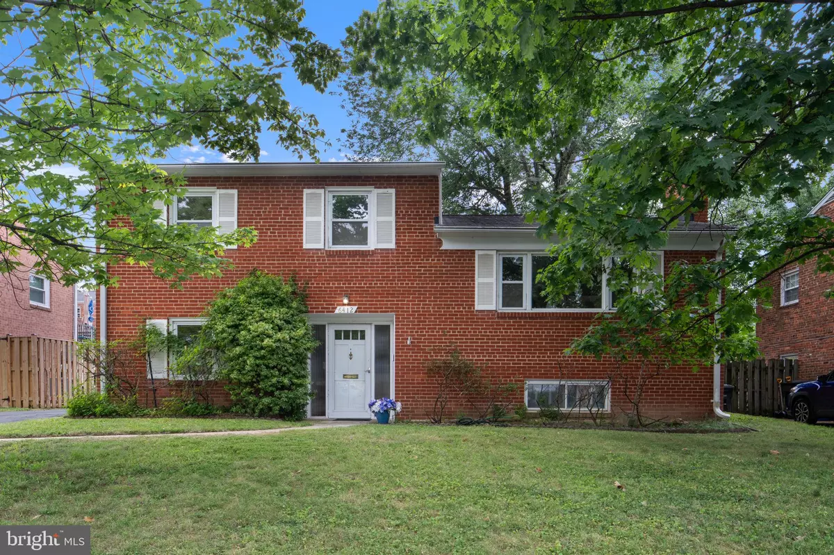 Arlington, VA 22207,6412 24TH ST N