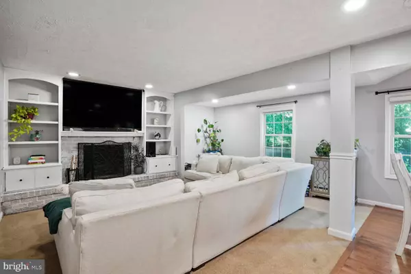 Burke, VA 22015,10911 CARTERS OAK WAY