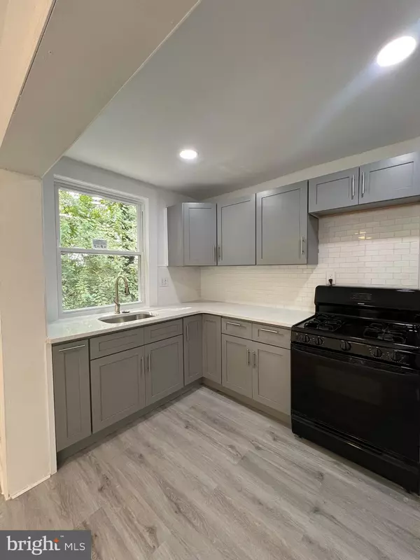 Philadelphia, PA 19120,614 E ANNSBURY ST