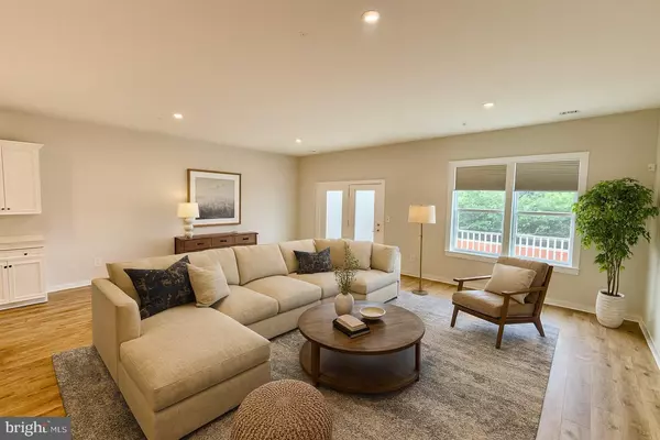 Rockville, MD 20855,16336 CONNORS WAY #8