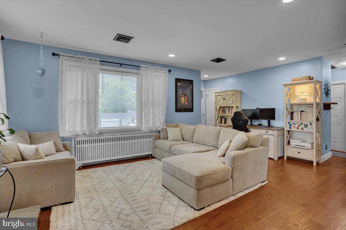 Pottstown, PA 19464,1357 MANATAWNY DR