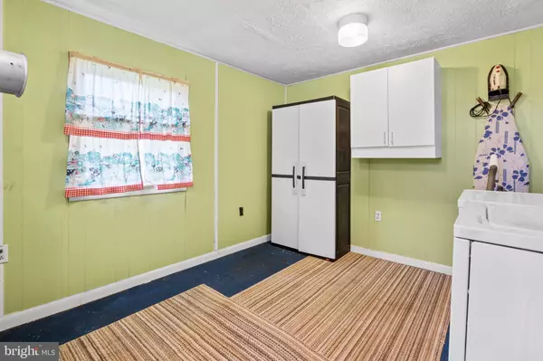 Stephens City, VA 22655,1728 DOUBLE CHURCH RD