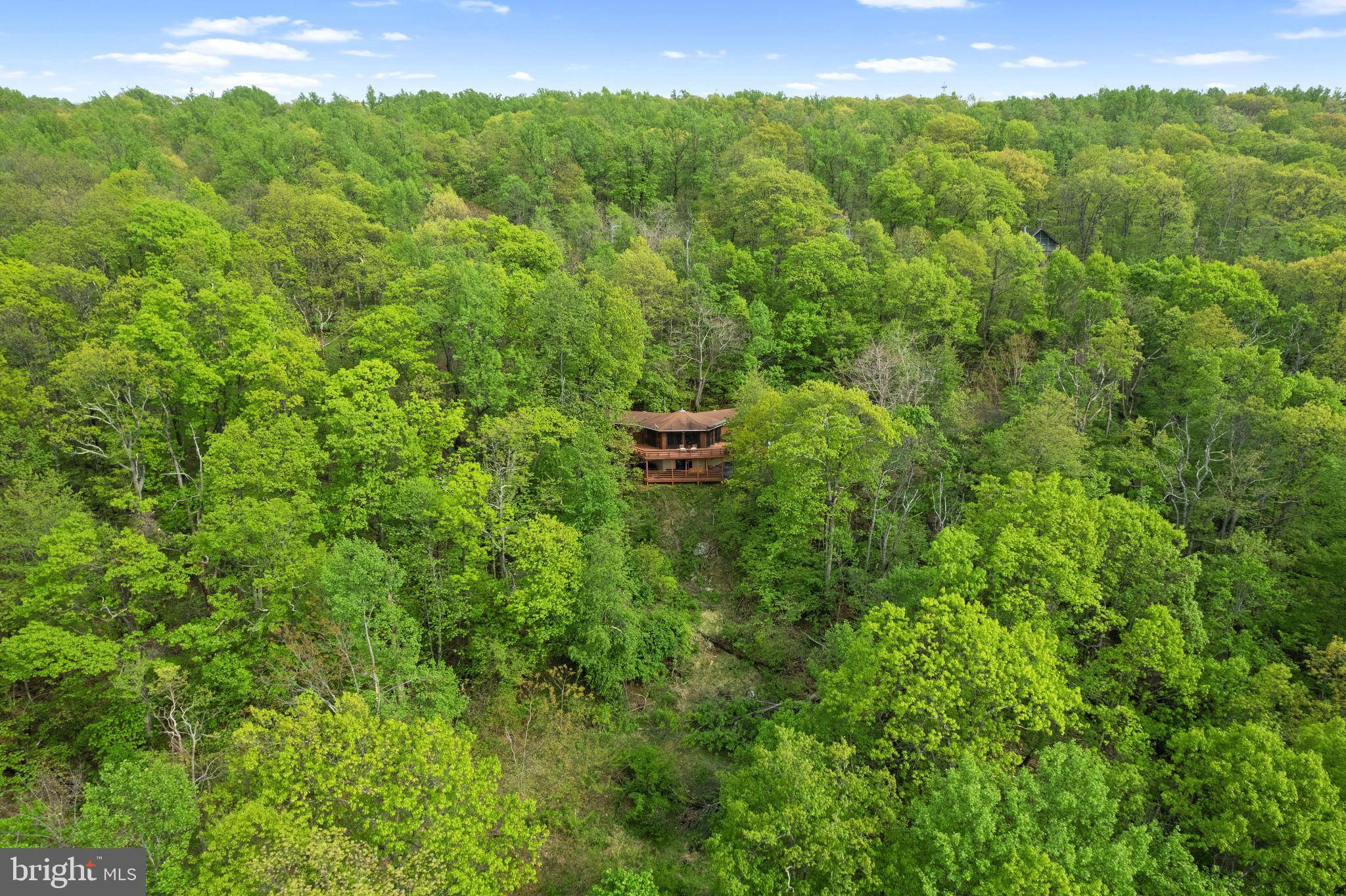 Linden, VA 22642,116 MOSSY ROCK LN