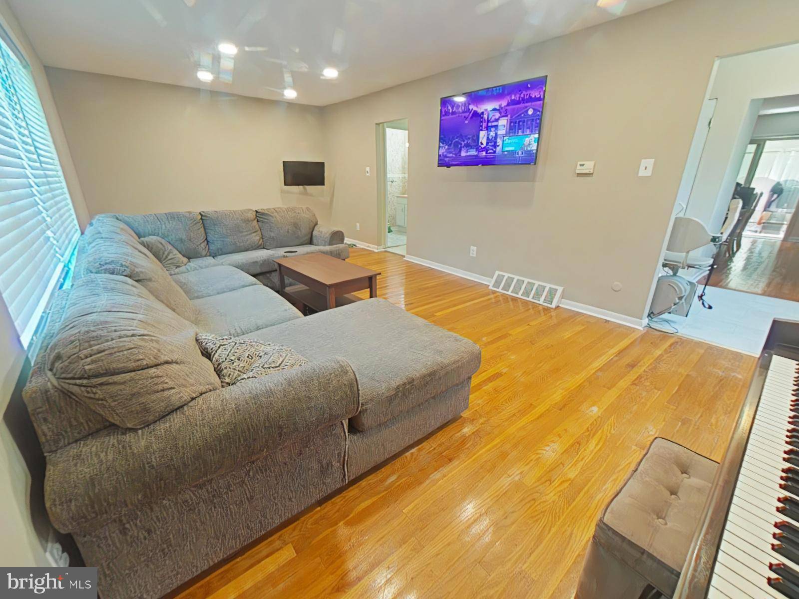 Philadelphia, PA 19119,614 E GORGAS LN