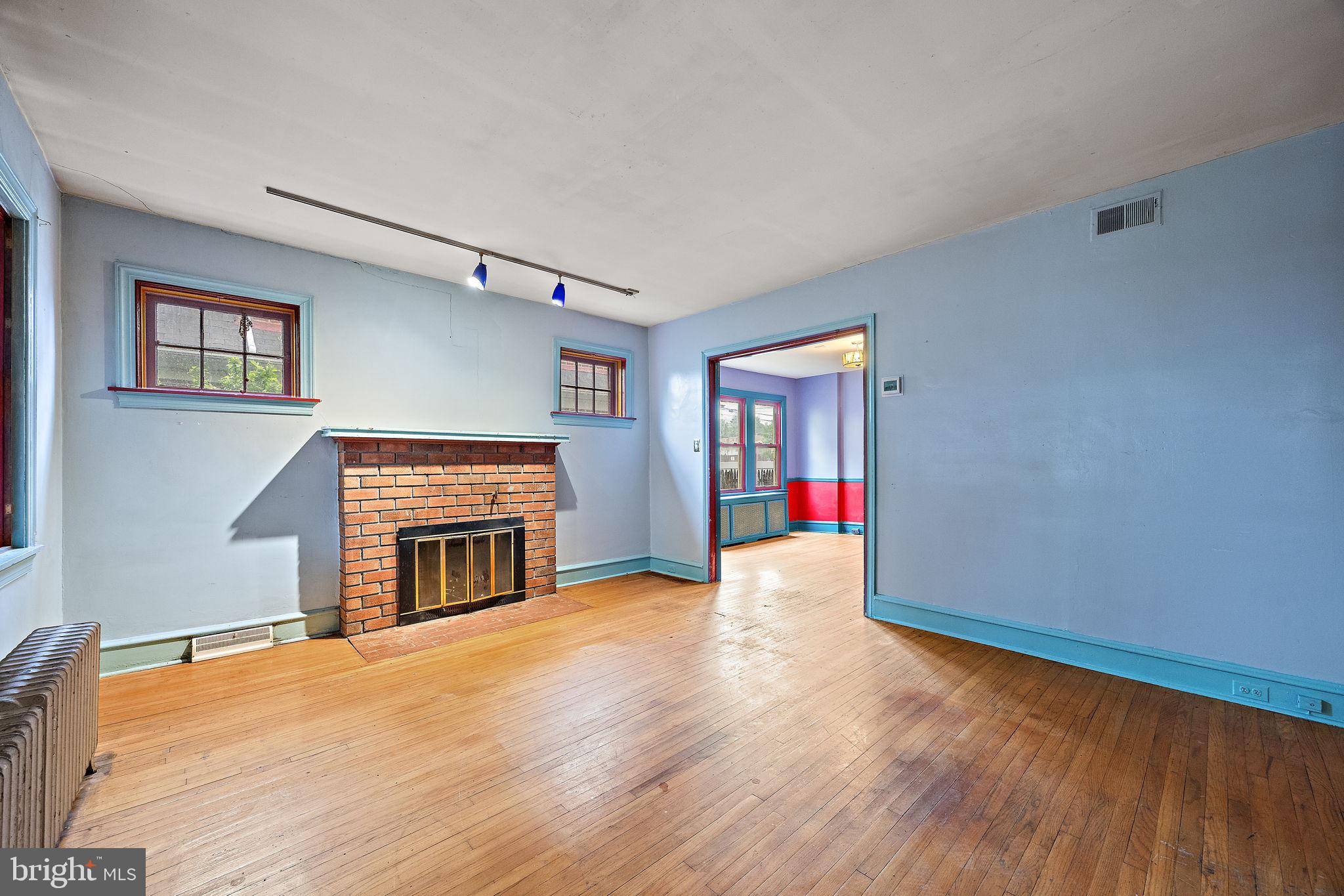 Wilmington, DE 19802,907 W 25TH ST