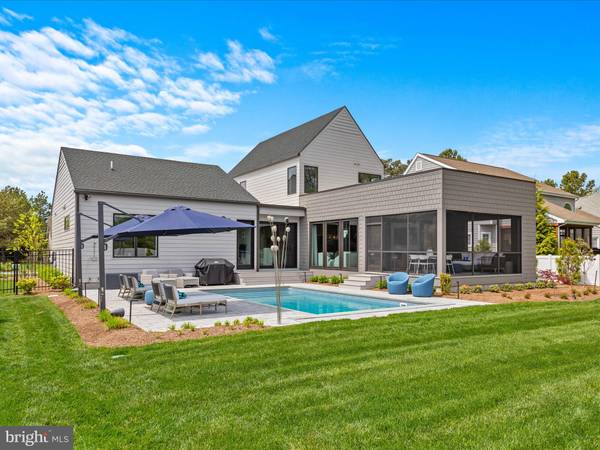 Rehoboth Beach, DE 19971,137 CORNWALL RD