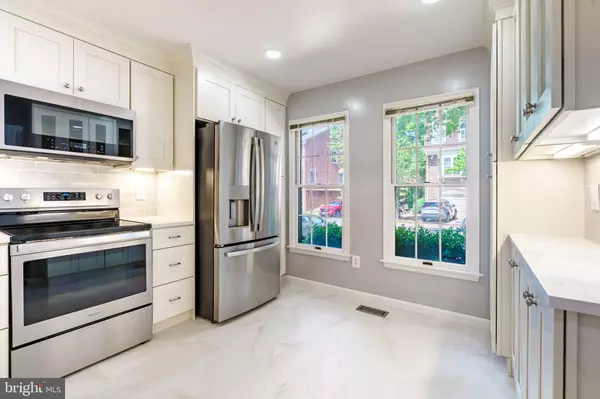 Alexandria, VA 22304,112 GRETNA GREEN CT