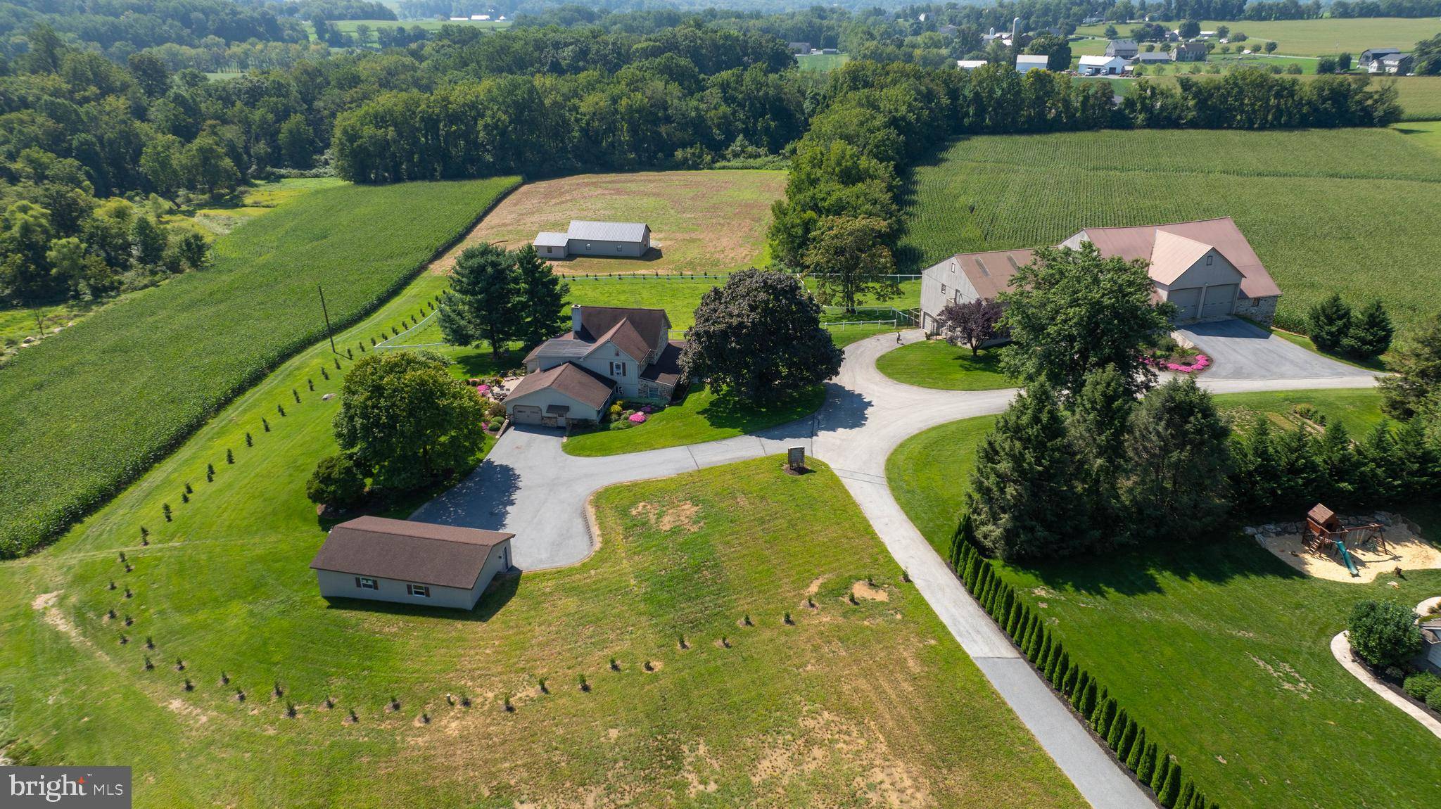 Gap, PA 17527,977 SIMMONTOWN RD