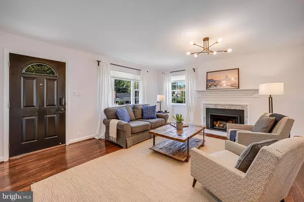 Annandale, VA 22003,7306 WAYNE DR