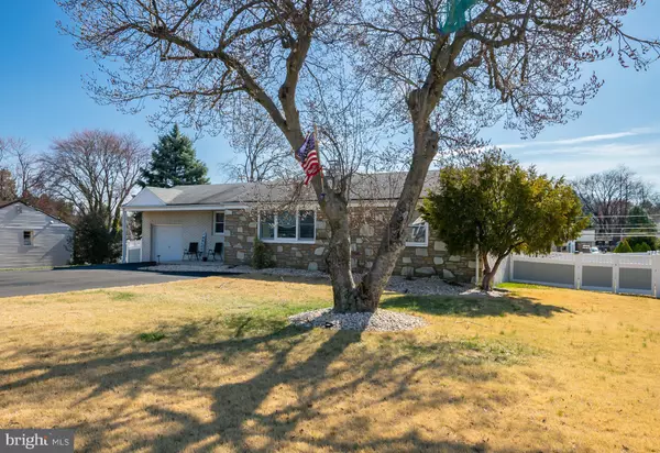 Feasterville Trevose, PA 19053,27 N WESTVIEW AVE