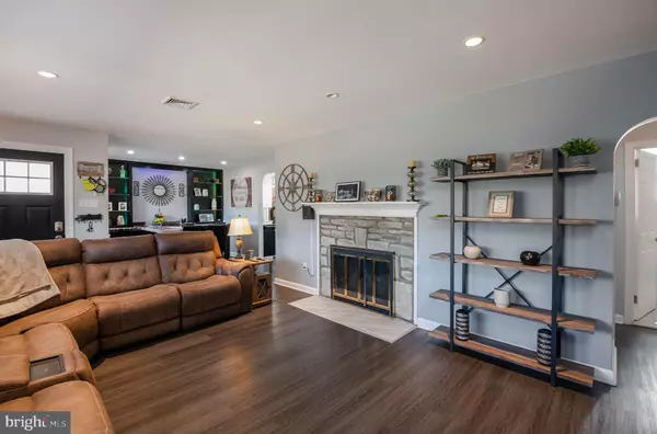 Feasterville Trevose, PA 19053,27 N WESTVIEW AVE