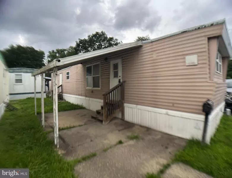 614 SYDWOOD AVE, Gloucester City, NJ 08030